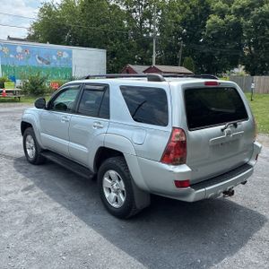 2004 Toyota 4RUNNER SR5 photo 5