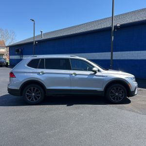VOLKSWAGEN TIGUAN SE 4MOTION - 10