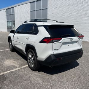 صورة 5 لـ 2024 Toyota RAV4 XLE PREMIUM