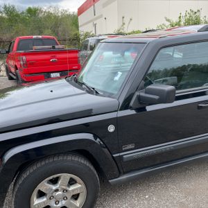 JEEP COMMANDER SPORT - 2
