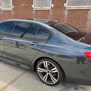 BMW 7-SERIES 740I - 6