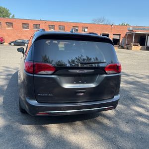 صورة 7 لـ 2019 Chrysler PACIFICA TOURING L