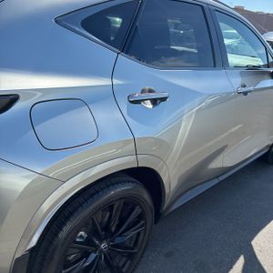 LEXUS NX 450H+ F SPORT HANDLING - 9
