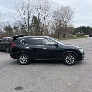 NISSAN ROGUE SV - 10