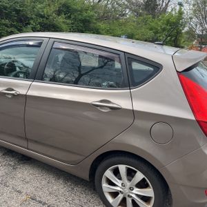 HYUNDAI ACCENT SE - 6