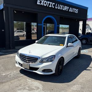 MERCEDES-BENZ E-CLASS - 1