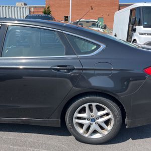 صورة 6 لـ 2013 FORD FUSION SE