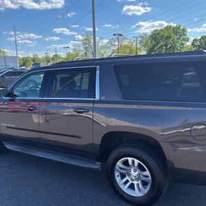 CHEVROLET SUBURBAN - 6