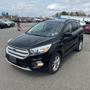 FORD ESCAPE SE - 1