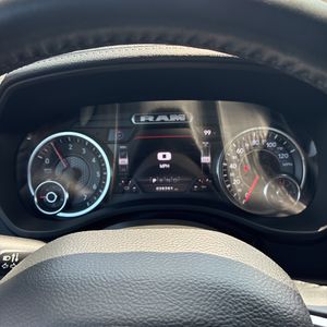 2023 RAM 1500 LARAMIE thumbnail 38