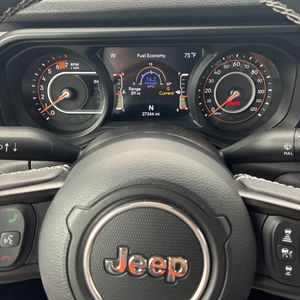 2025 JEEP WRANGLER WILLYS 缩略图 37