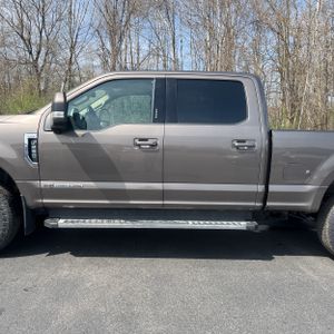 FORD F-250 SUPER DUTY LARIAT - 4
