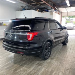 FORD EXPLORER XLT - 8