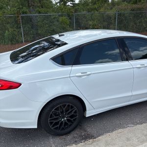صورة 8 لـ 2018 FORD FUSION HYBRID SE