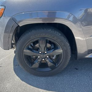 صورة 15 لـ 2015 JEEP GRAND CHEROKEE HIGH ALTITUDE
