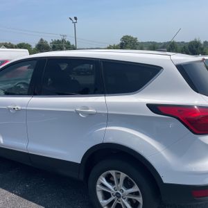 2019 FORD ESCAPE SE — фото 5
