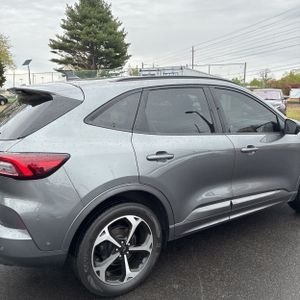 FORD ESCAPE ST-LINE ELITE - 9