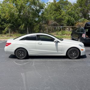 MERCEDES-BENZ E-CLASS - 10