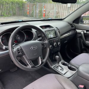 2013 KIA SORENTO LX — миниатюра 29