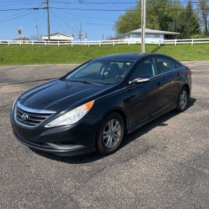 HYUNDAI SONATA GLS - 1