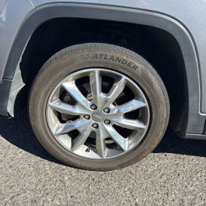 2014 JEEP CHEROKEE LIMITED thumbnail 17