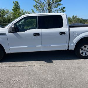 FORD F-150 XLT - 4