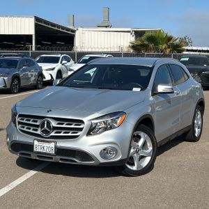 MERCEDES-BENZ GLA - 1