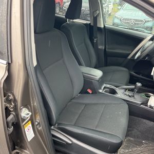 2015 Toyota RAV4 LE — миниатюра 33