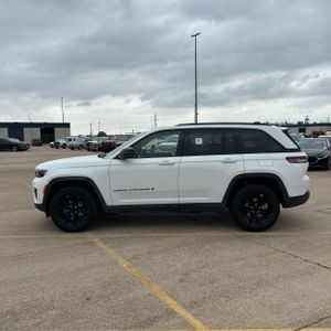 JEEP GRAND CHEROKEE ALTITUDE 4X4 - 3