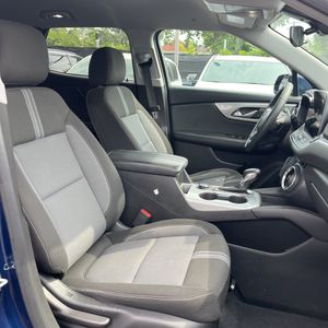 صورة مصغرة 32 لـ 2023 Chevrolet BLAZER LT
