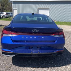 HYUNDAI ELANTRA - 7
