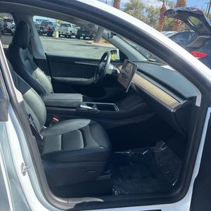 صورة مصغرة 32 لـ 2023 Tesla MODEL Y LONG RANGE