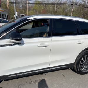 LINCOLN CORSAIR RESERVE - 4