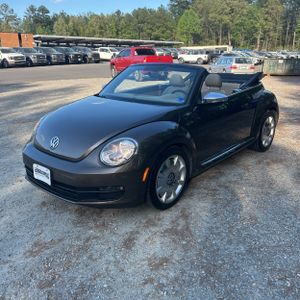 VOLKSWAGEN BEETLE CONVERTIBLE 2.5L 70S EDITION - 1
