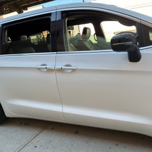 صورة 10 لـ 2025 Chrysler PACIFICA SELECT