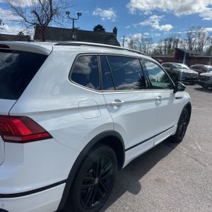 VOLKSWAGEN TIGUAN SE R-LINE BLACK 4MOTION - 9