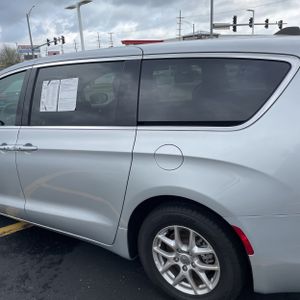 CHRYSLER VOYAGER LX - 6