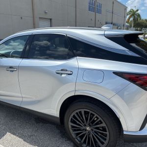 2026 Lexus RX 450H+ PREMIUM — фото 5