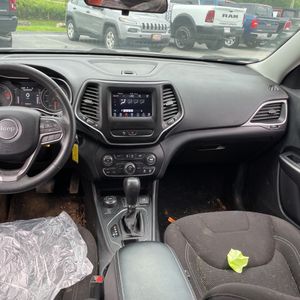 صورة مصغرة 36 لـ 2019 JEEP CHEROKEE UPLAND