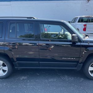 2012 JEEP PATRIOT LATITUDE — миниатюра 11