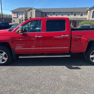 CHEVROLET SILVERADO - 4