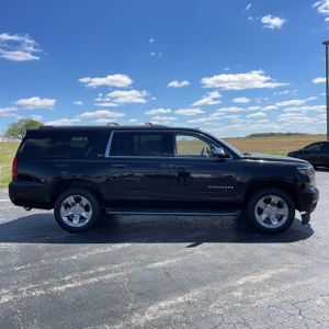 CHEVROLET SUBURBAN LTZ - 10