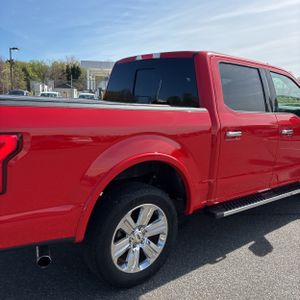 FORD F-150 LARIAT - 9