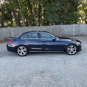 صورة 10 لـ 2015 Mercedes-BENZ C-CLASS