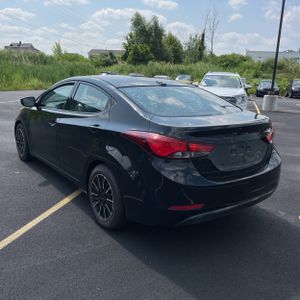 صورة 5 لـ 2016 Hyundai ELANTRA SE