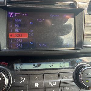 2013 Toyota RAV4 XLE — миниатюра 38