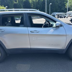 2019 JEEP CHEROKEE LIMITED — миниатюра 11