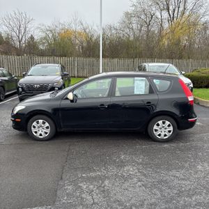 HYUNDAI ELANTRA TOURING GLS - 3