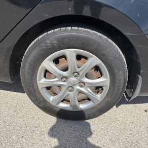 2012 Hyundai ACCENT GLS — миниатюра 18