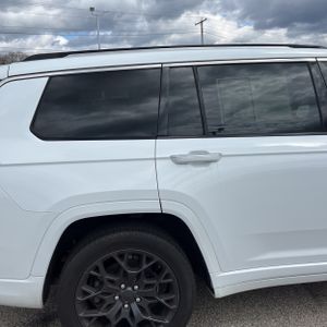 JEEP GRAND CHEROKEE L OVERLAND - 9